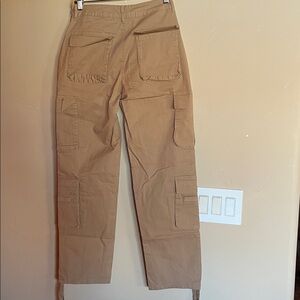 GILIPUR Men’s  Tan Cargo Pants NWT. Sz M